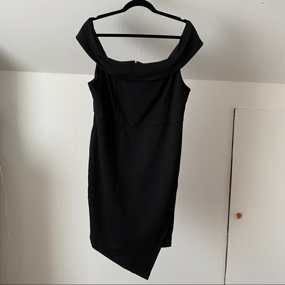 Torrid | Black Off-Shoulder Ponte Body Con Dress - Picture 2 of 8